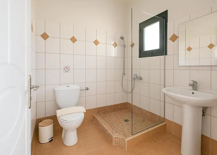 Kefalonian Oneira בית נופש *