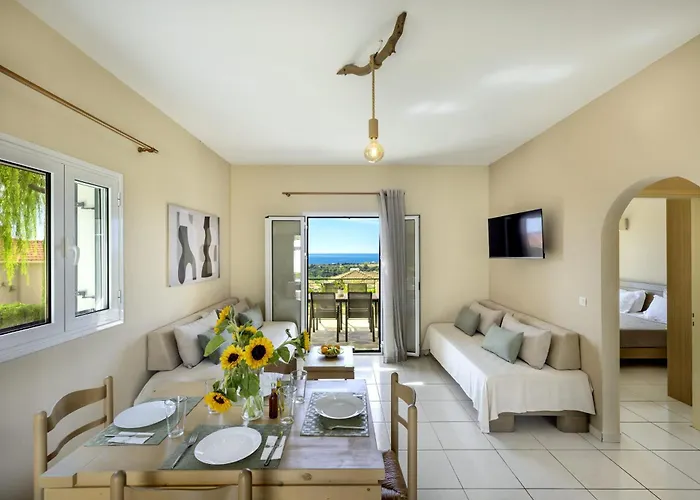 בית נופש Kefalonian Oneira *