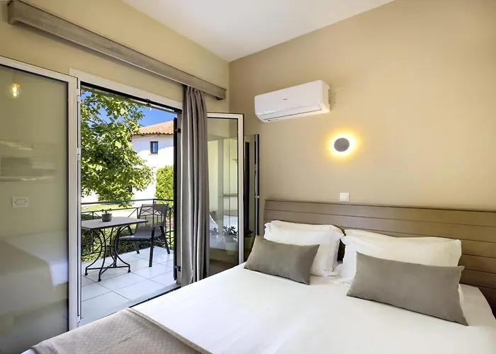 Kefalonian Oneira בית נופש