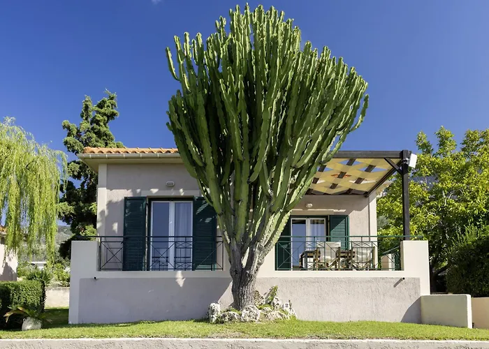 בית נופש Kefalonian Oneira *