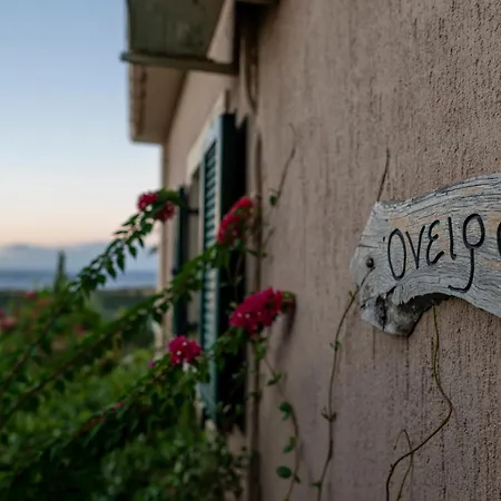 Kefalonian Oneira Casa de Férias *