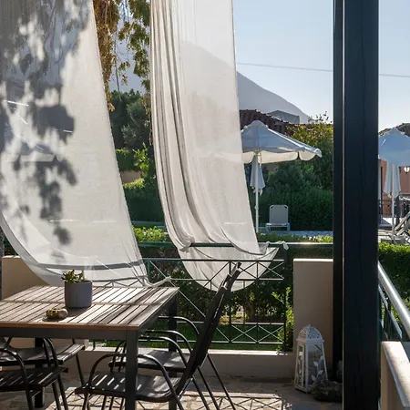 Kefalonian Oneira * Μουσάτα