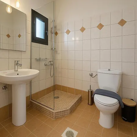 Kefalonian Oneira * Μουσάτα